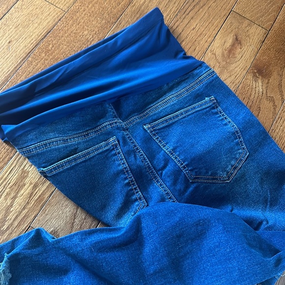 Maternity jeans size small - Picture 5 of 5